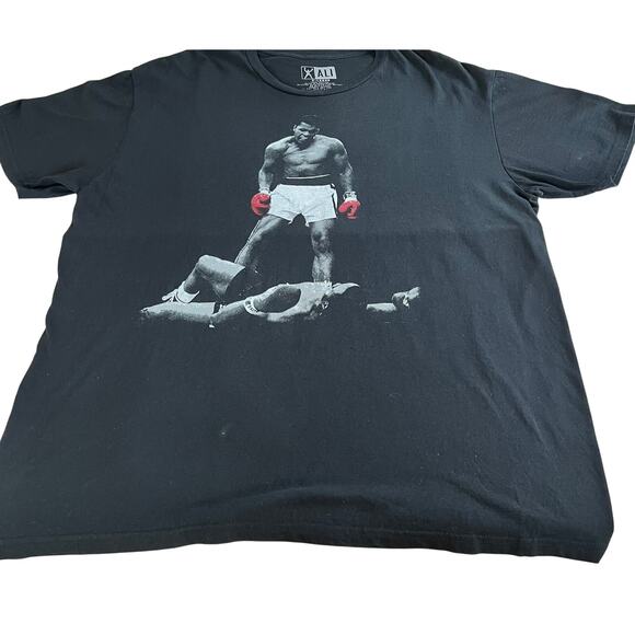 Men's Short Sleeve Cotton T-Shirt Crew Neck Muhammad Ali Boxing Ring Size XL - Picture 1 of 8